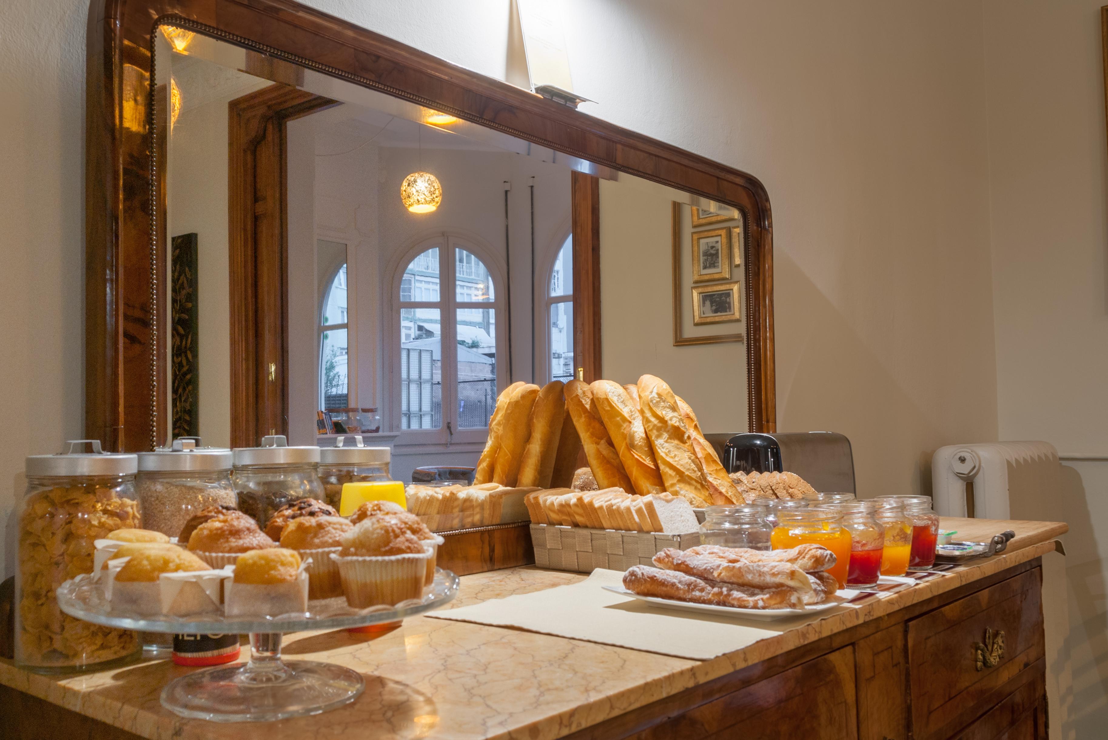 Mihlton Barcelona Boutique B&B (Adults Only) Экстерьер фото