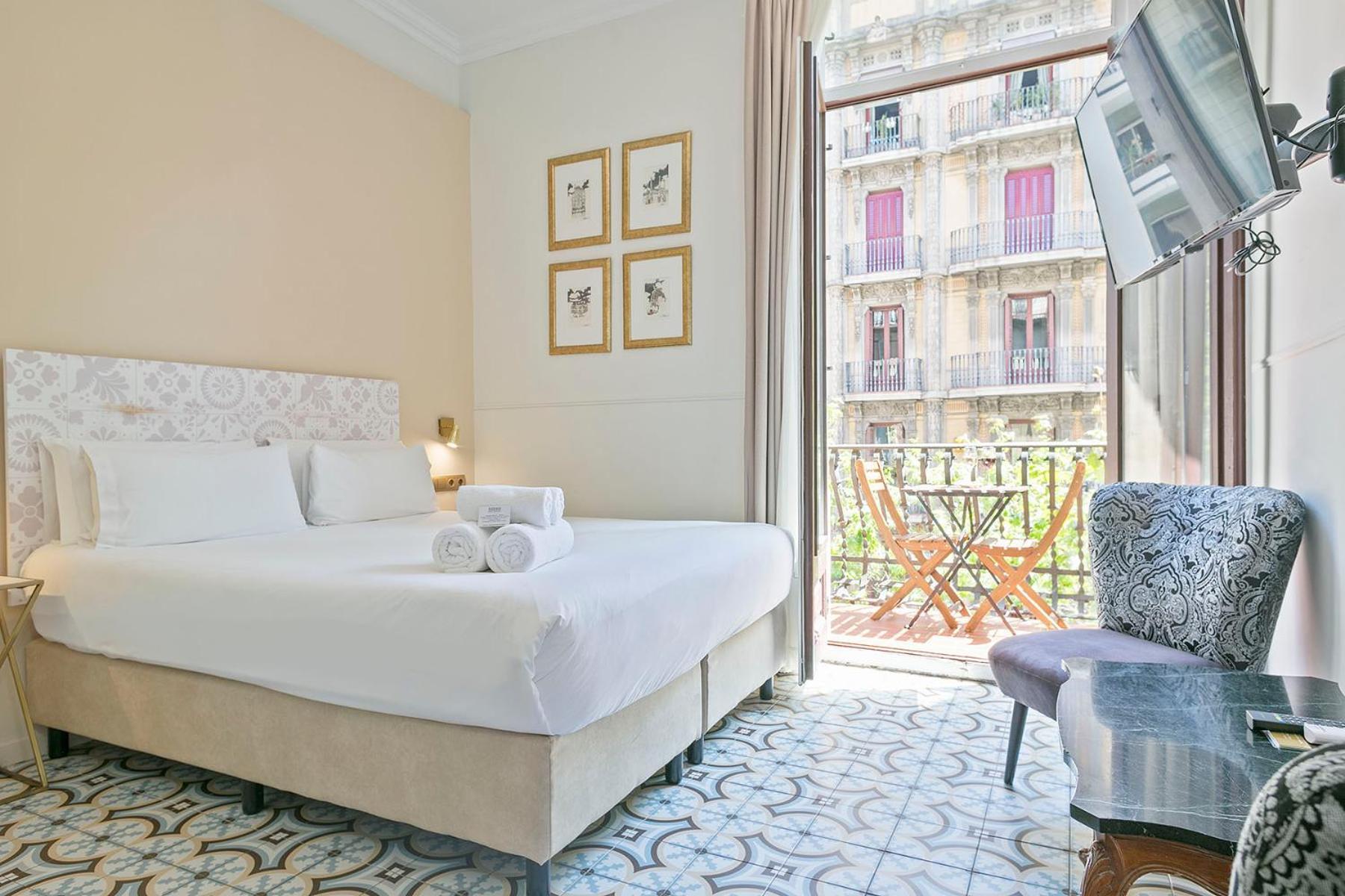 Mihlton Barcelona Boutique B&B (Adults Only) Экстерьер фото
